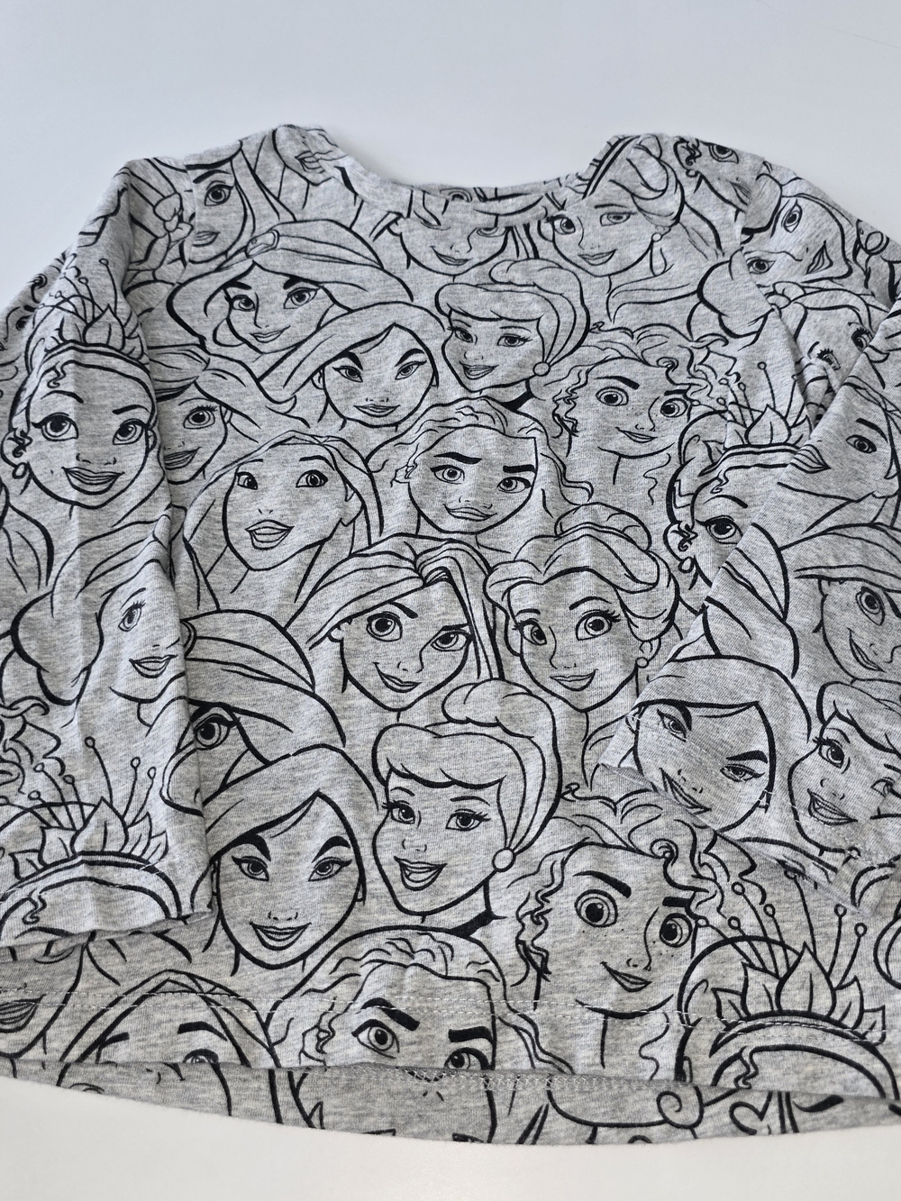 Disney Princess Long Sleeve Shirt Girls Gray Size 4T Ariel Belle Elsa Moana